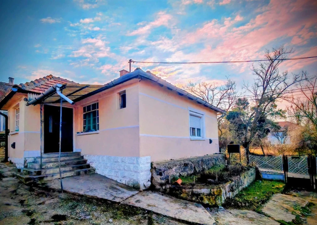 Eladó családi ház, Tarcal