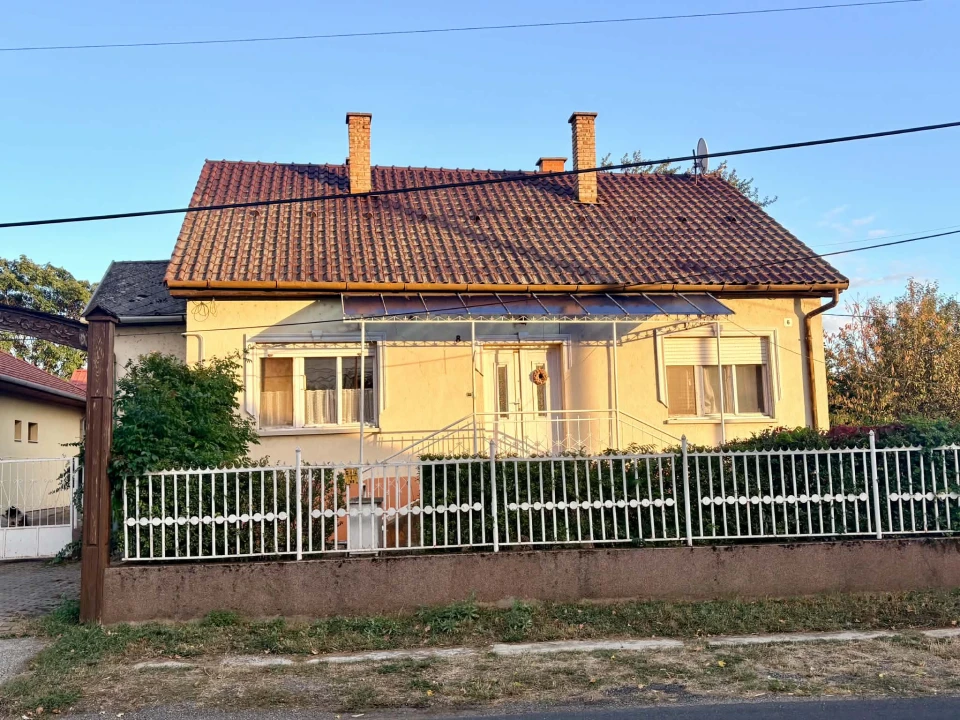 Eladó családi ház, Tiszalúc