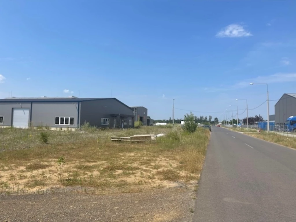 For sale industrial plot, Nagykálló