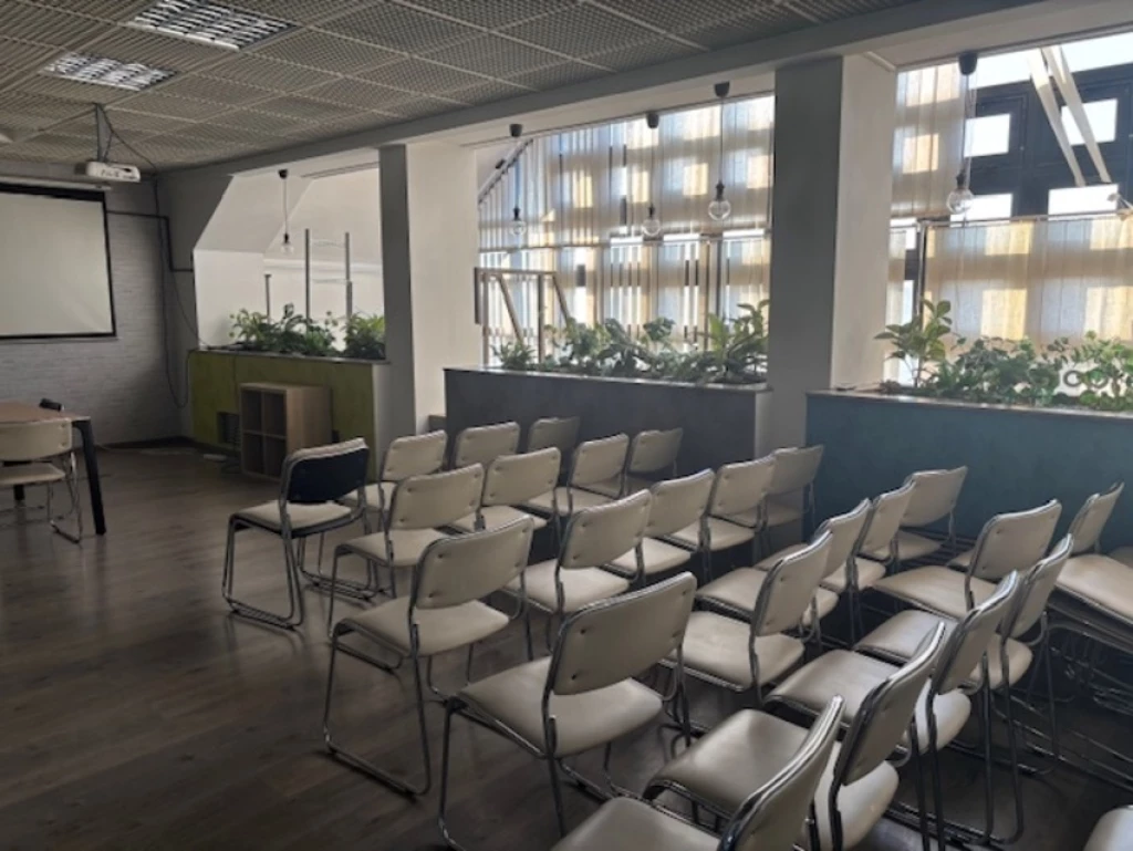 Befektetésnek is kiváló 100%-ban kiadva!