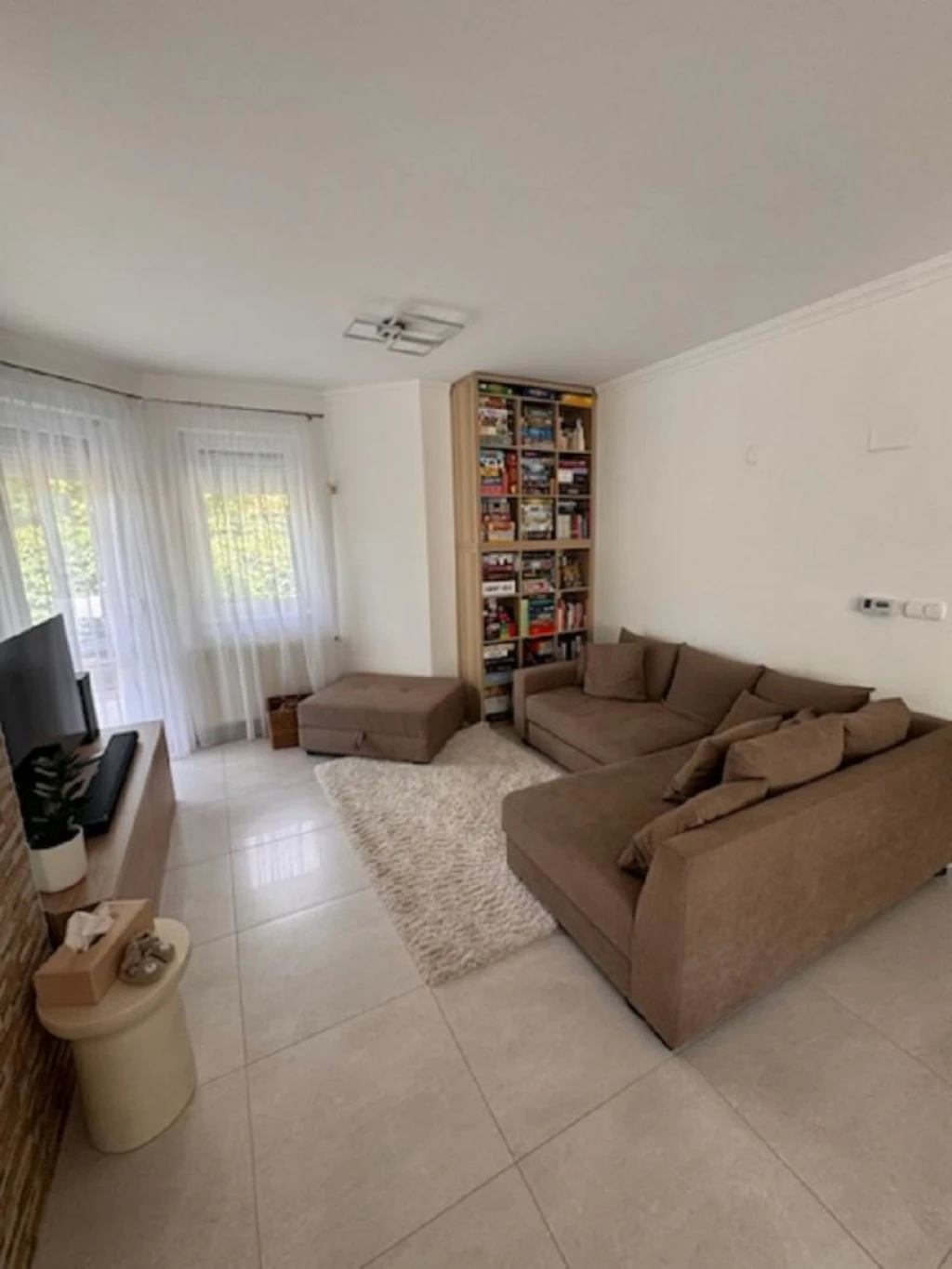 Földszinti, kert kapcsolatos 68m2-es lakás.