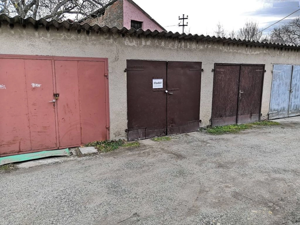 For rent detached garage, Kaposvár, Északnyugat, Arany János utca