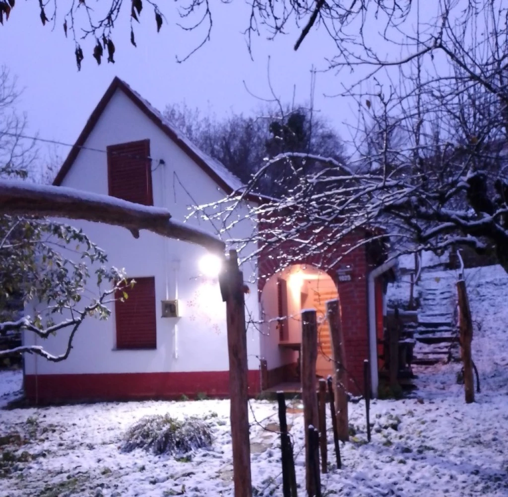 Eladó ház csodálatos környéken!