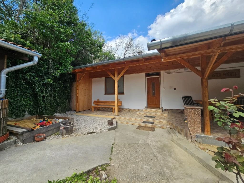 c3-1-name c2-1-name, Kaposvár, Keleti, Keletivánfa utca