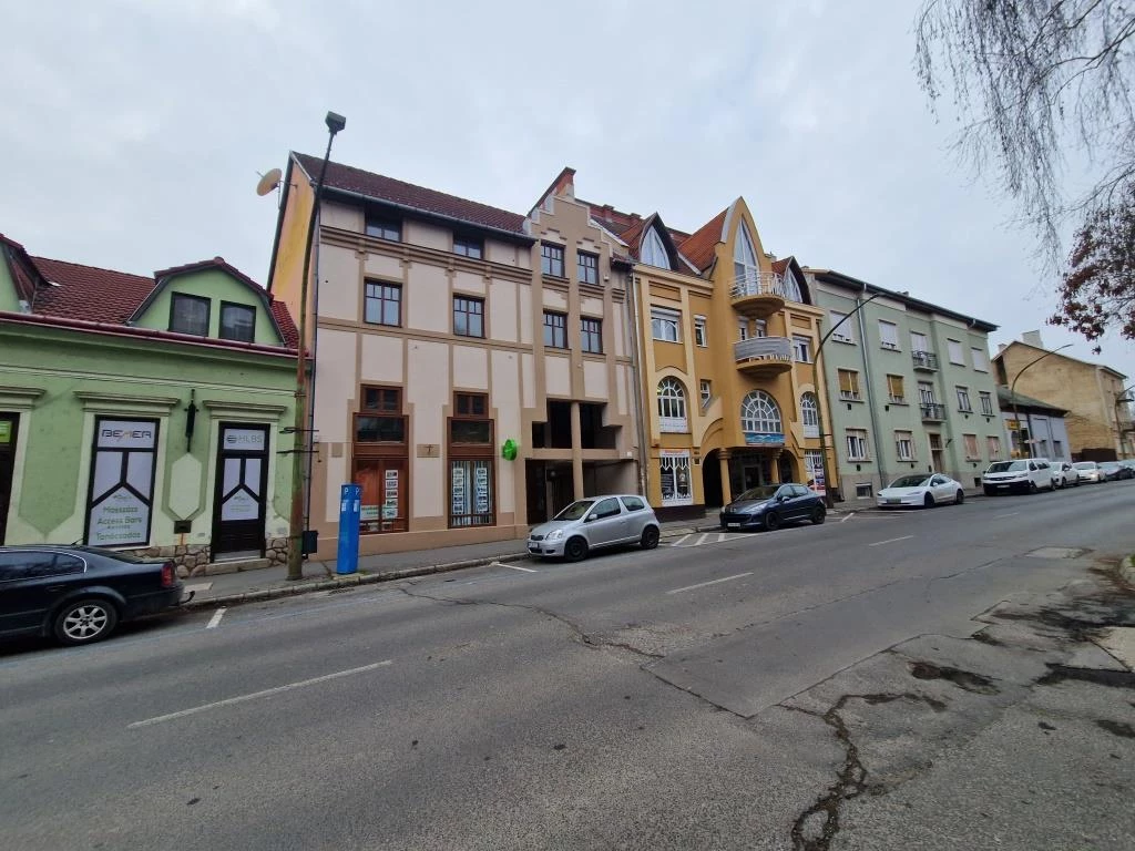 Kiadó irodaház Kaposvár belvárosában!