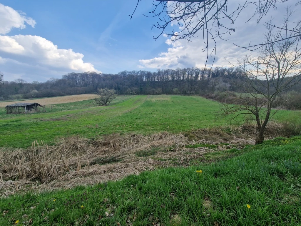 Eladó belterületi telek Szennában!