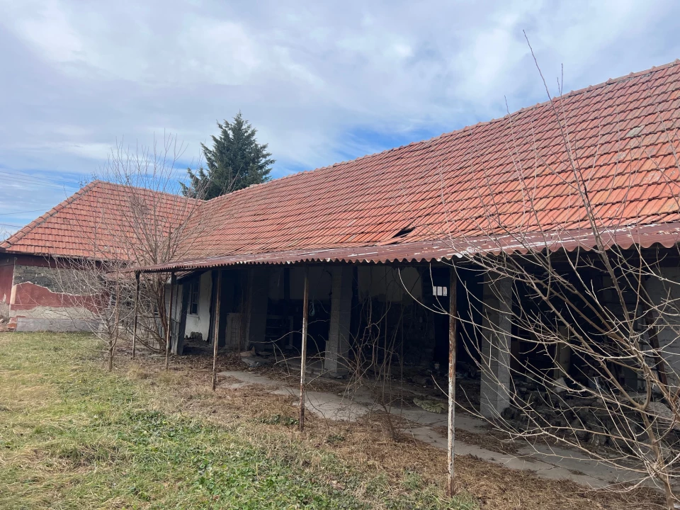 Eladó családi ház, Nagyút