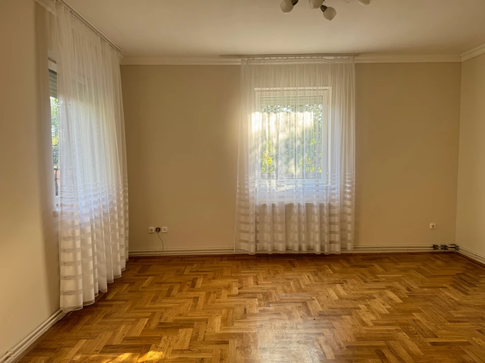 Kiadó családi ház, Üllő