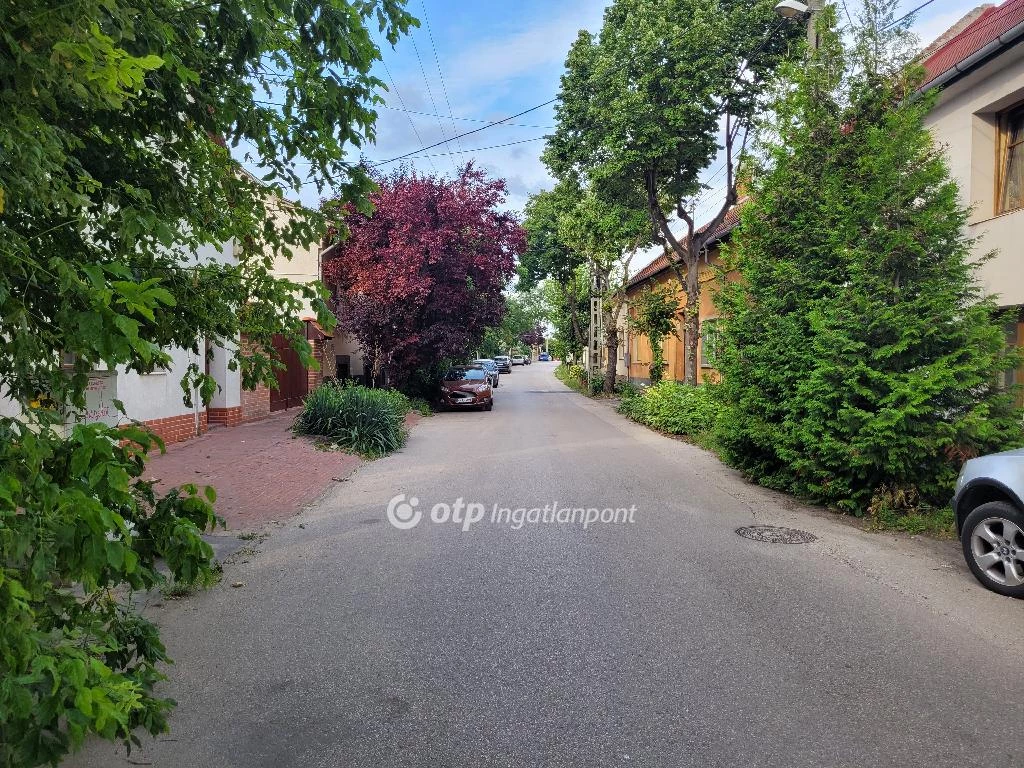 Eladó házrész, Budapest XXII. kerület, Nagytétény autentikus környezetében