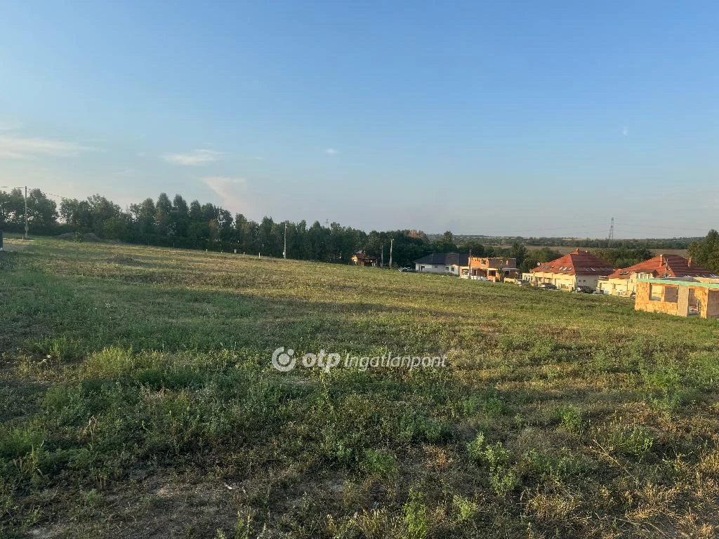 Eladó építési telek, Tordas, Tordaskert