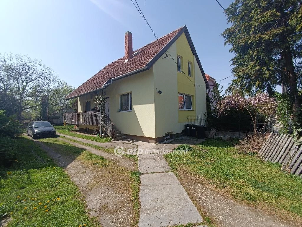 Eladó családi ház, Gárdony, csendes