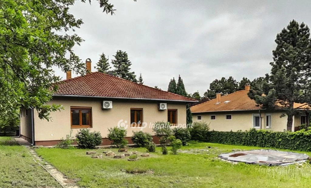 Eladó családi ház, Érd, Fenyves-Parkváros