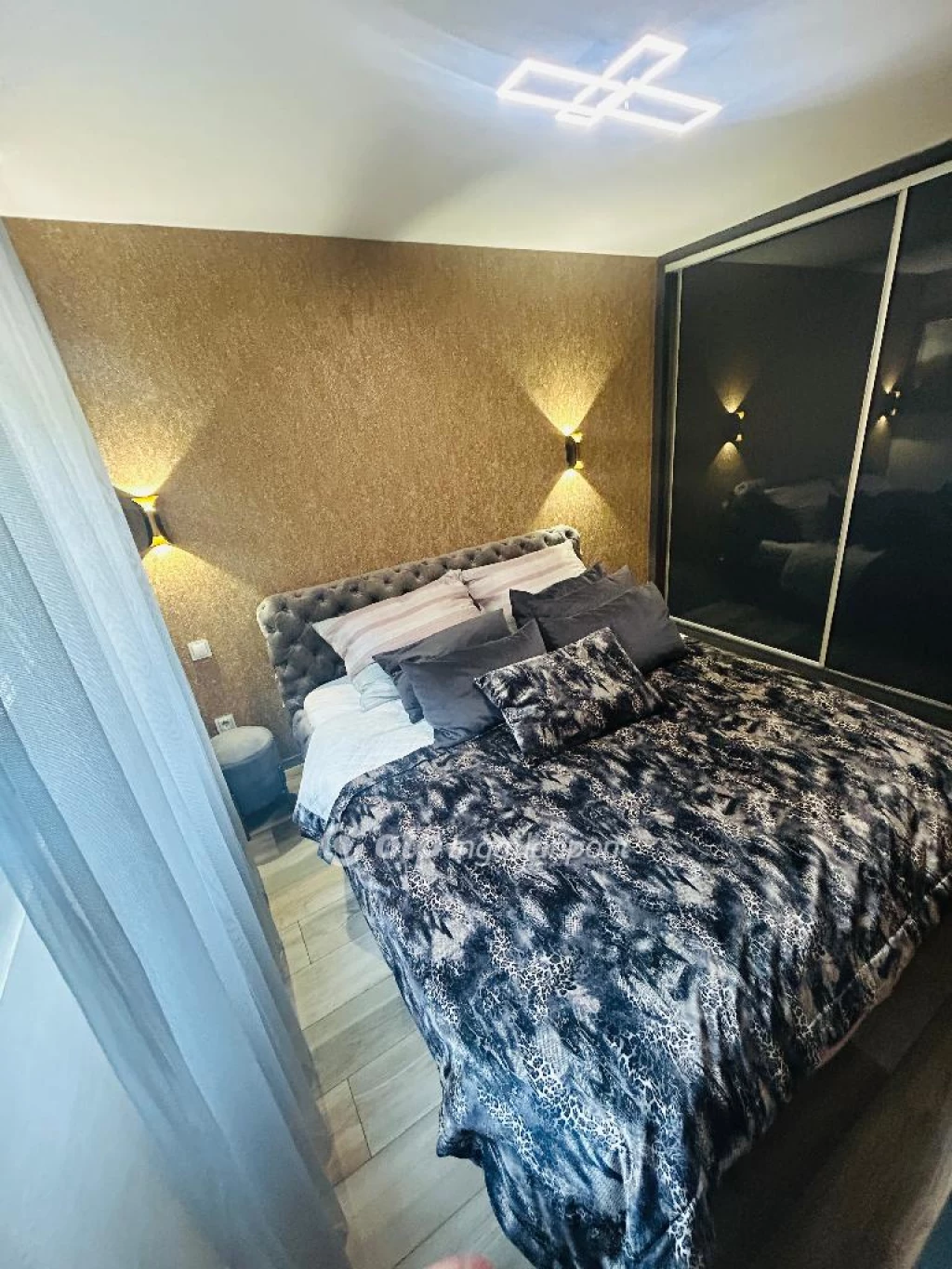 c3-1-name c2-19-name, Budapest XIII. kerület, Béke tér