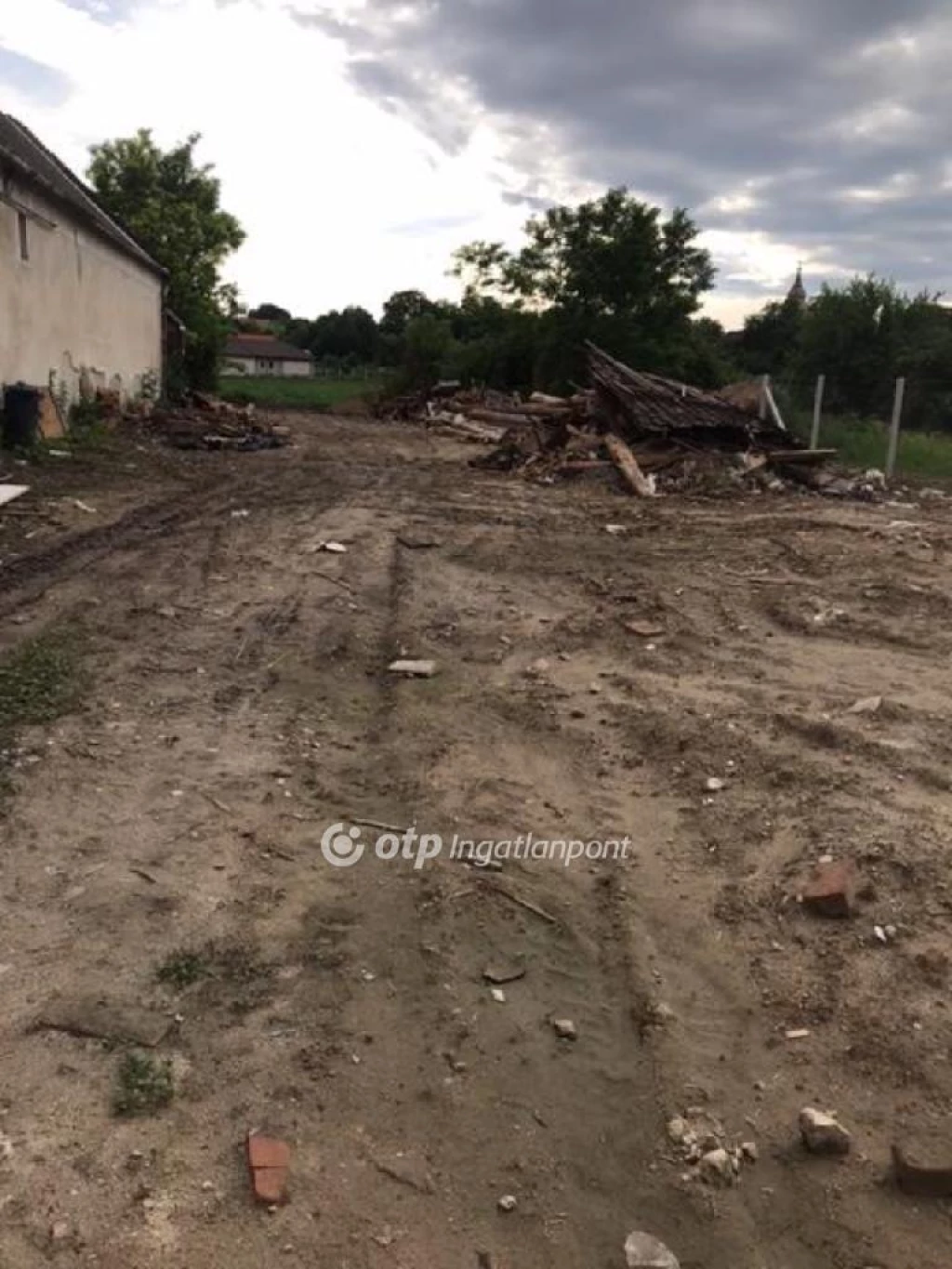 For sale building plot, Gyúró, Központ