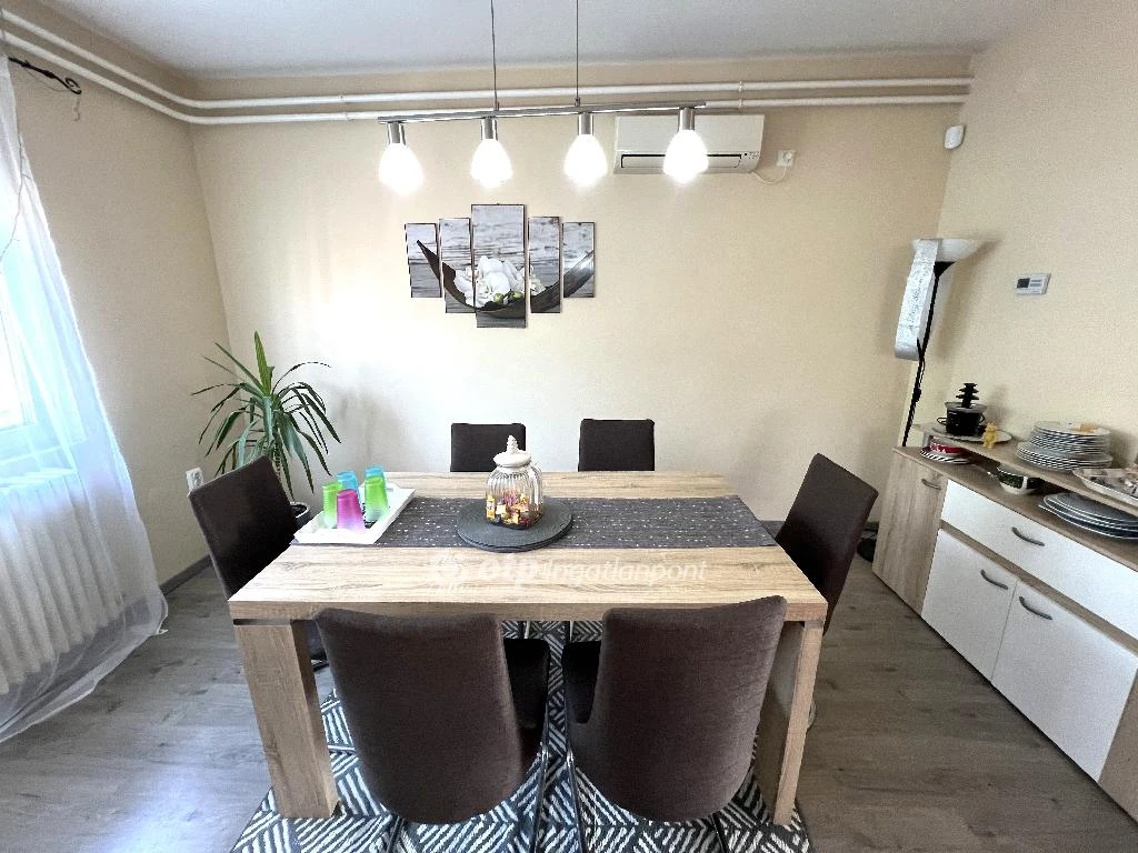 Eladó családi ház, Ráckeresztúr, Családi házas