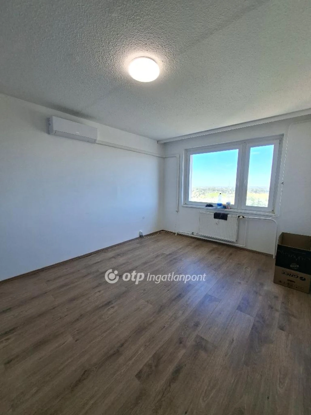 Kiadó panellakás, Százhalombatta, Déli lakótelep