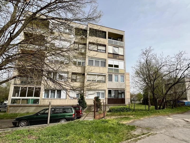 For sale brick flat, Nagykáta