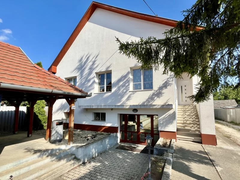 Eladó családi ház, Tápióbicske