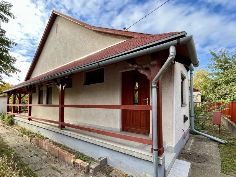 Eladó ikerház, Nagykáta