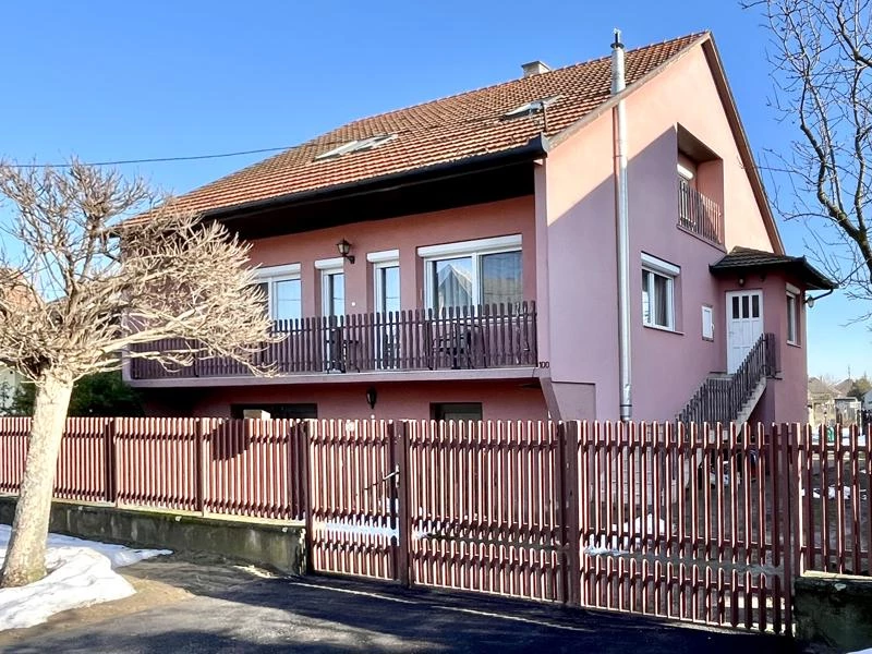 Eladó családi ház, Szentmártonkáta