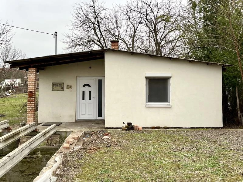 Eladó családi ház, Szentmártonkáta