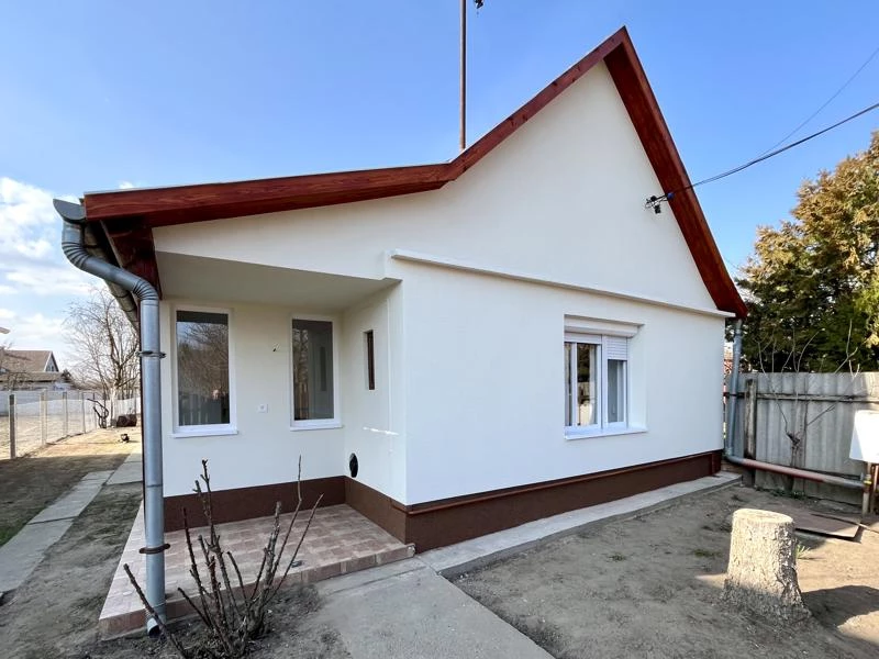 Eladó családi ház, Tápióbicske