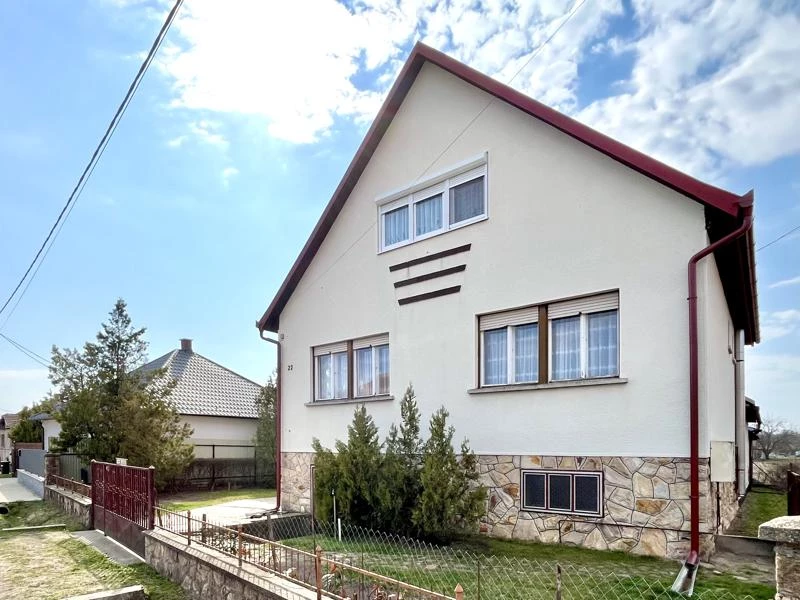 Eladó családi ház, Nagykáta