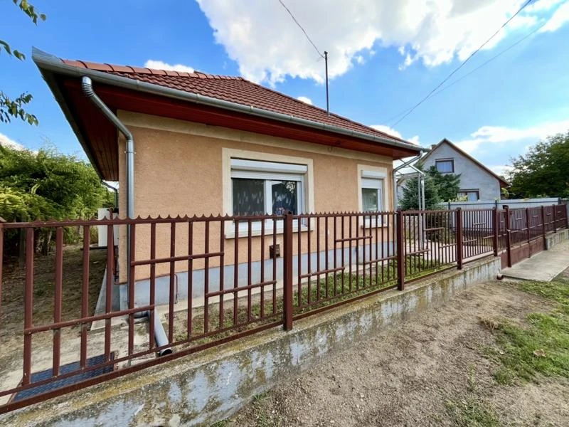 Eladó családi ház, Nagykáta