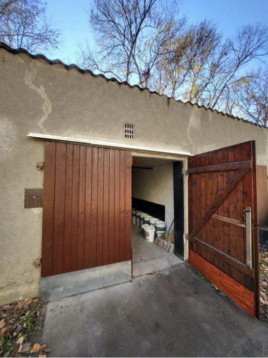 For sale detached garage, Szeged
