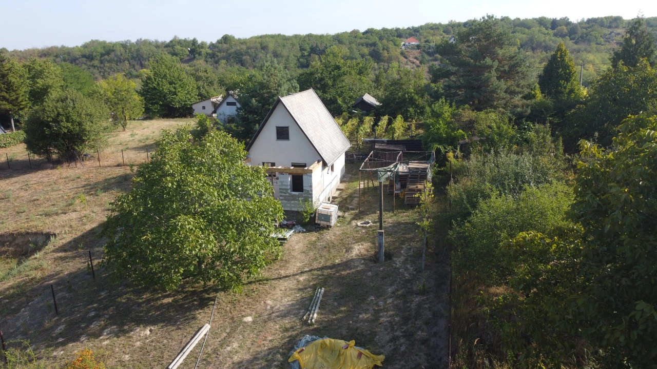 For sale weekend house, Isaszeg