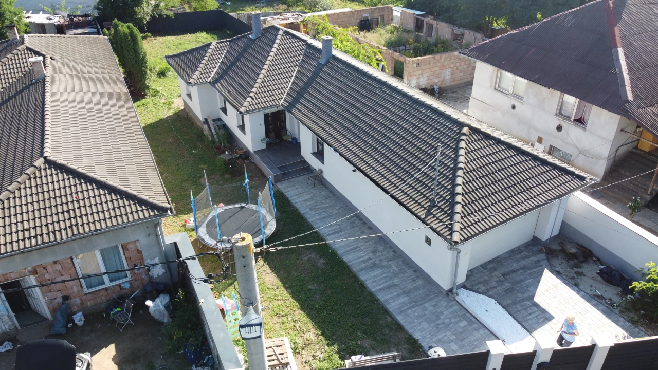 Isaszegen újszerű családi ház eladó