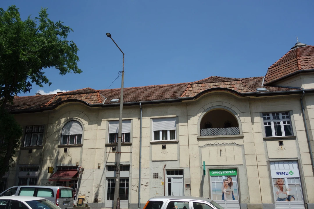 Eladó téglalakás, Gödöllő