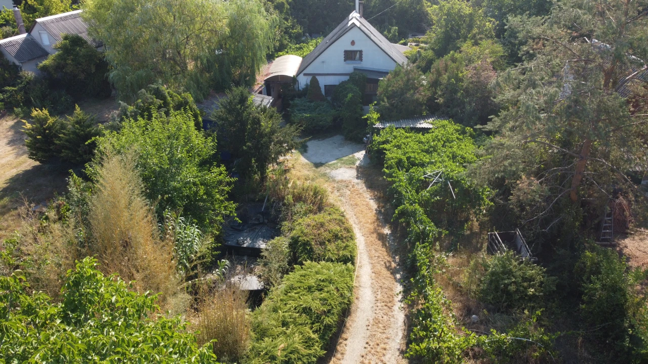 Eladó üdülő, nyaraló, Isaszeg