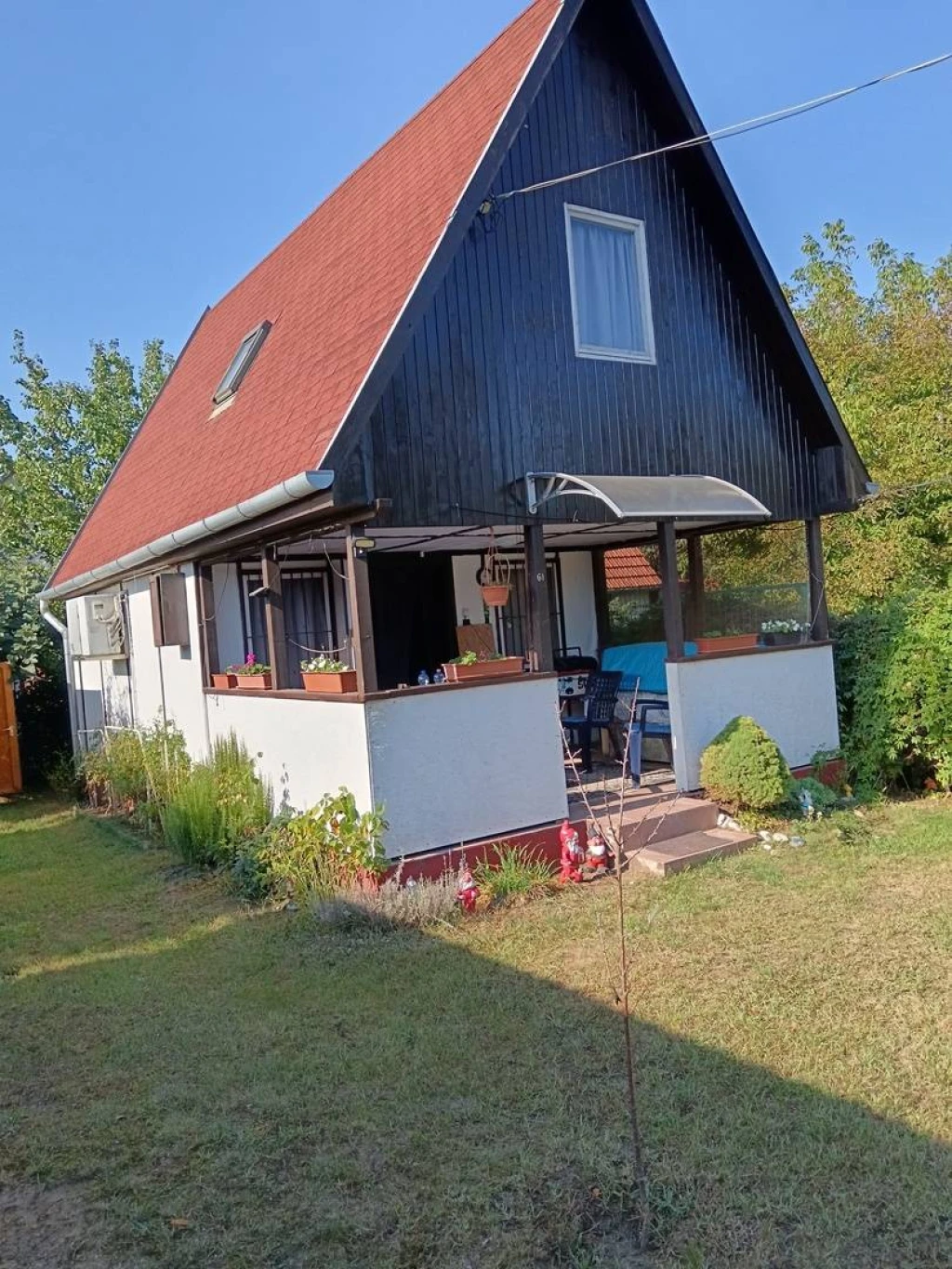 Eladó Üdülő, nyaraló, Tóalmás, 56nm, 18500000 Ft