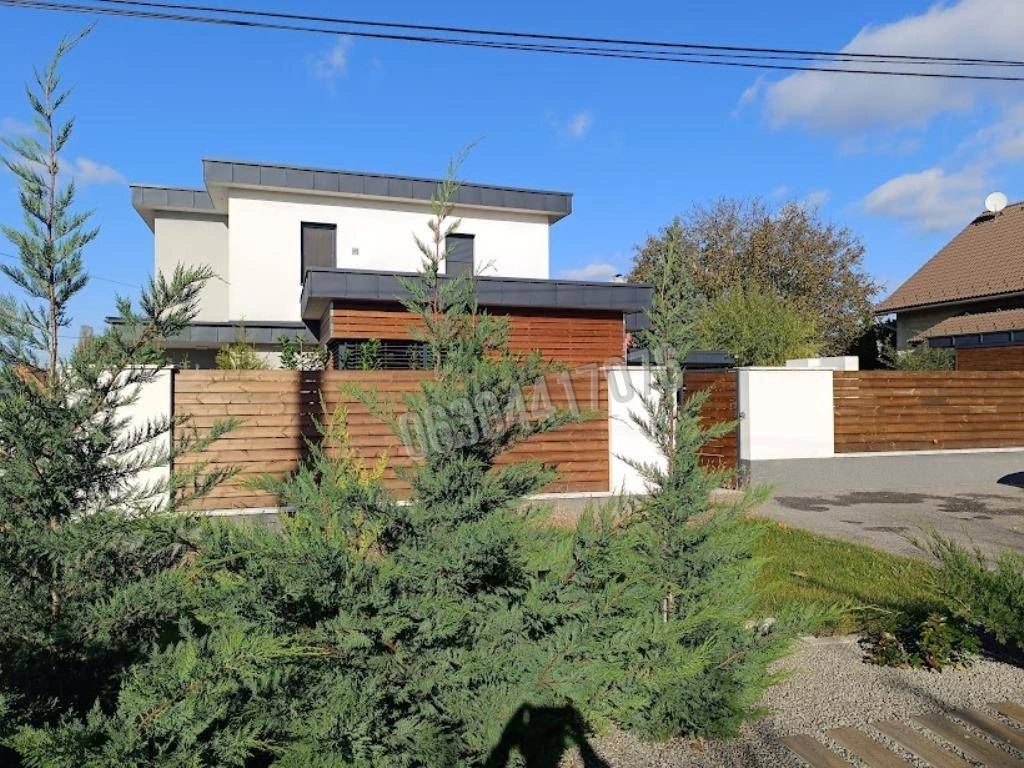 For sale house, Tata