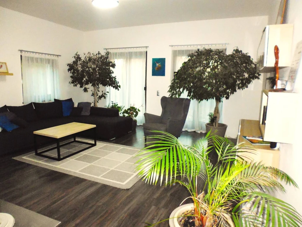 Eladó Családi ház, Nagykovácsi, Zsíroshegyalja, 240nm, 279000000 Ft