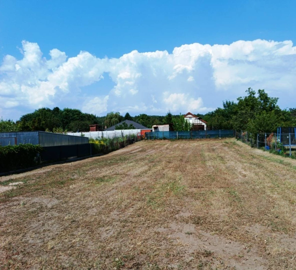 For sale building plot, Csörög