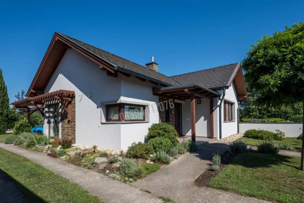 For sale house, Dunaszentmiklós