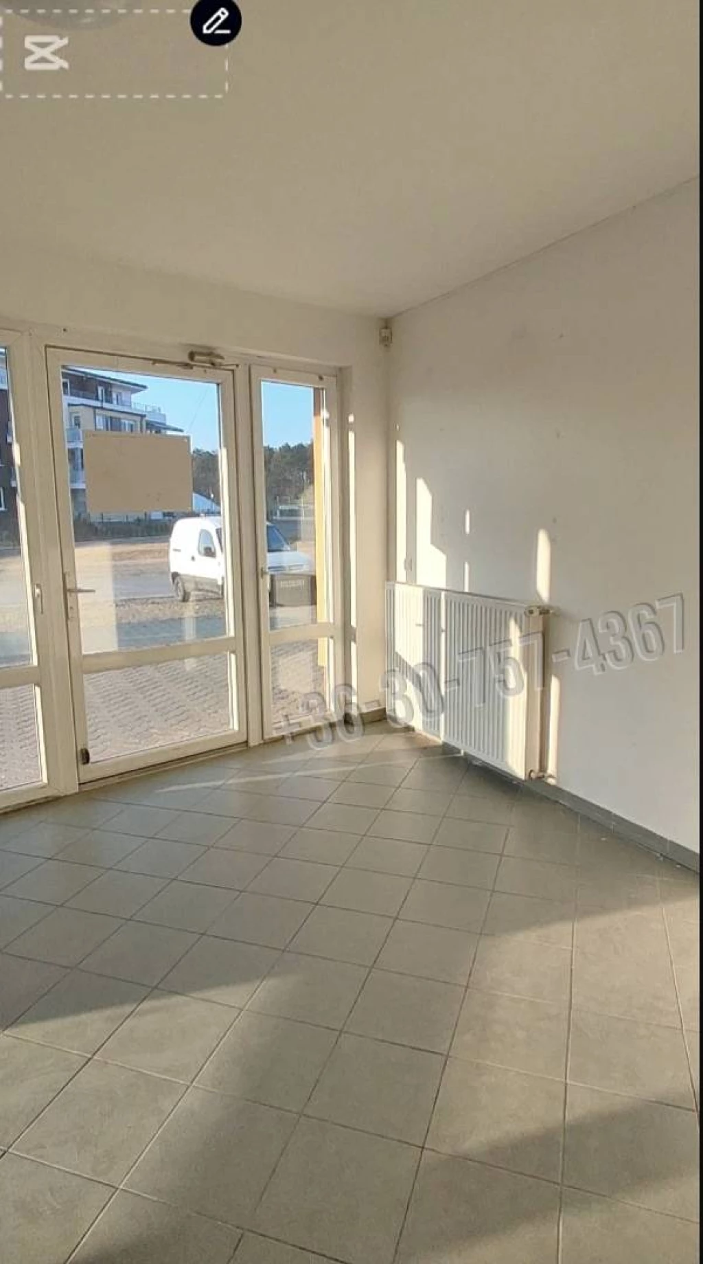 For sale store, Göd