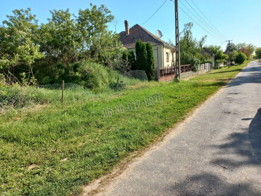 For sale building plot, Csögle, Széchenyi tér