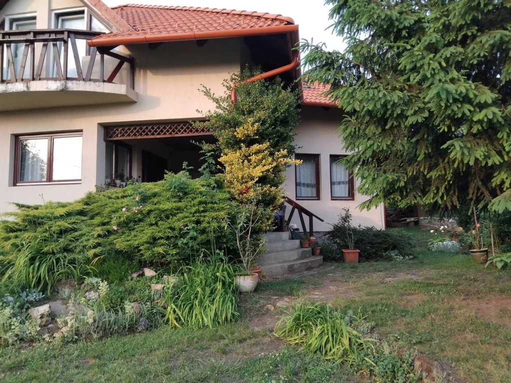 For sale house, Veresegyház, Hegyek