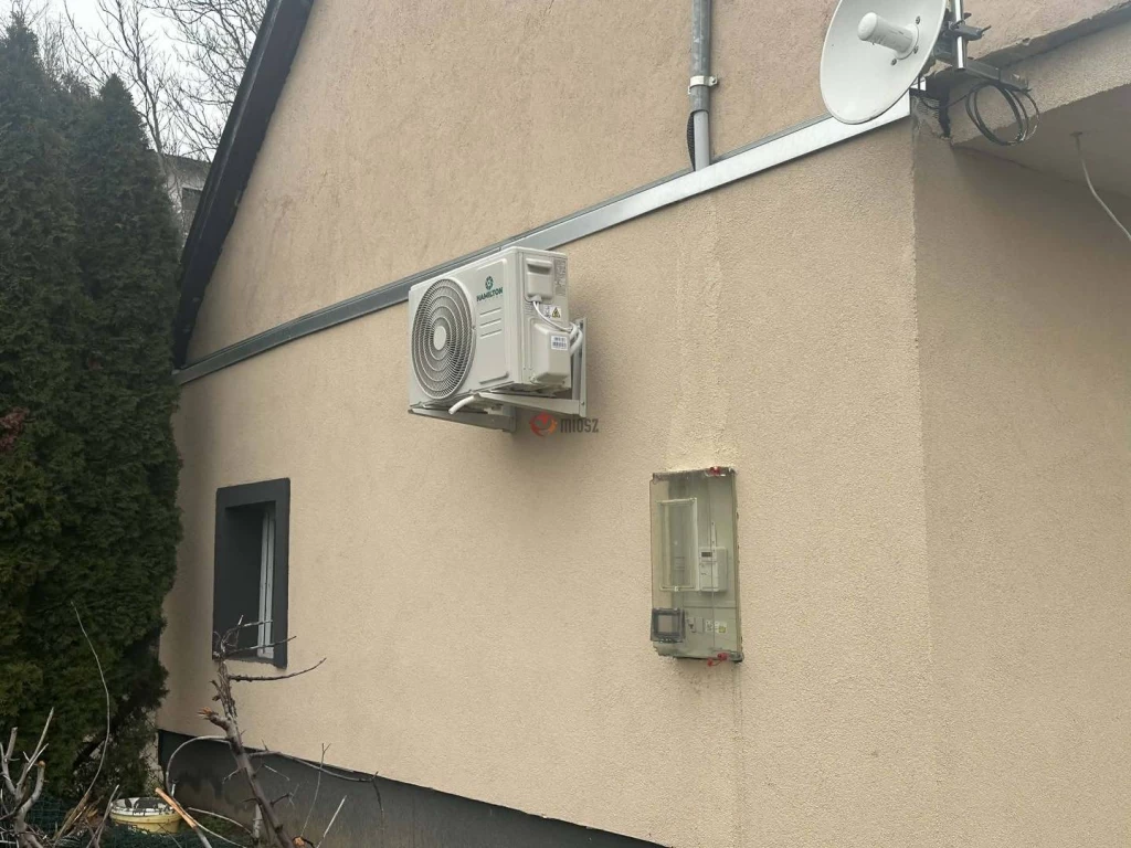 For sale brick flat, Vác, Deákvár