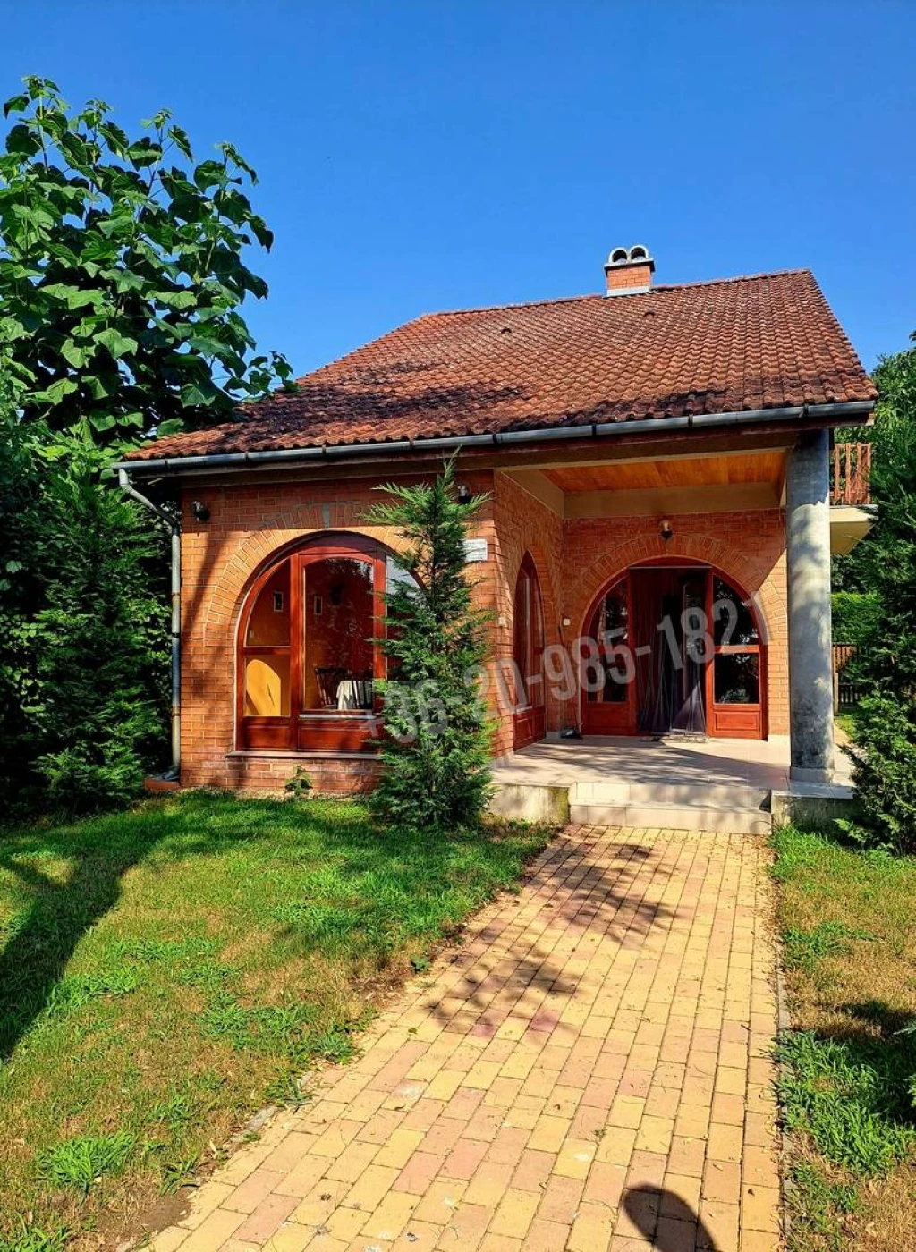 c3-1-name c2-63-name, Kiskunlacháza, Dunaparti üdülő, Tölgyfa utca