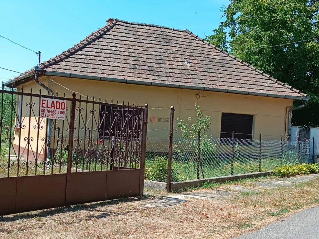 For sale house, Vámosmikola, Dózsa utca