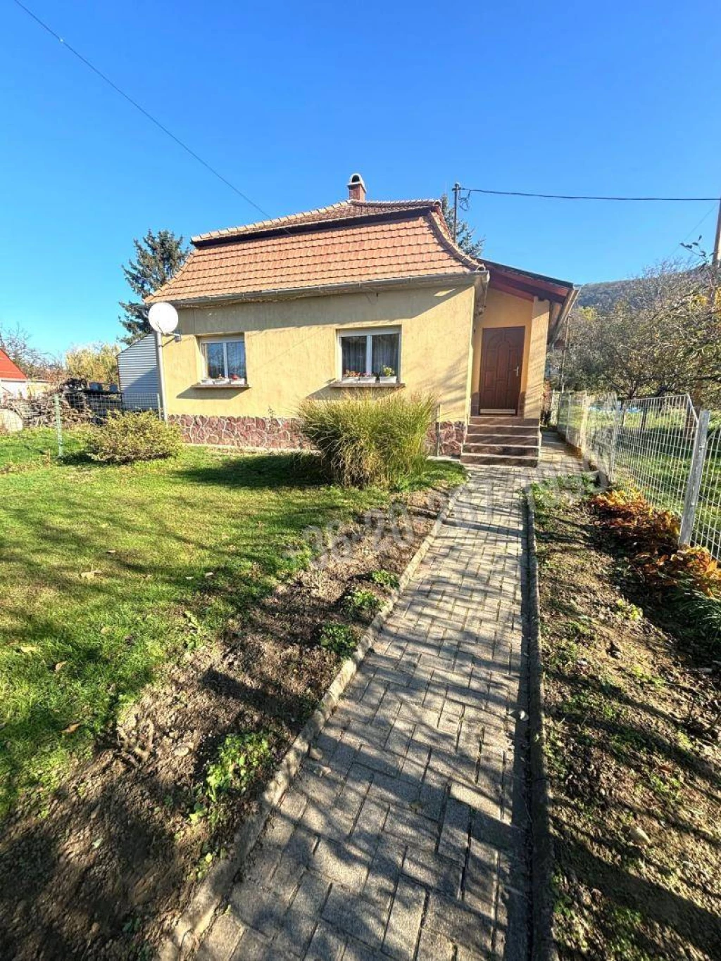 For sale house, Tatabánya