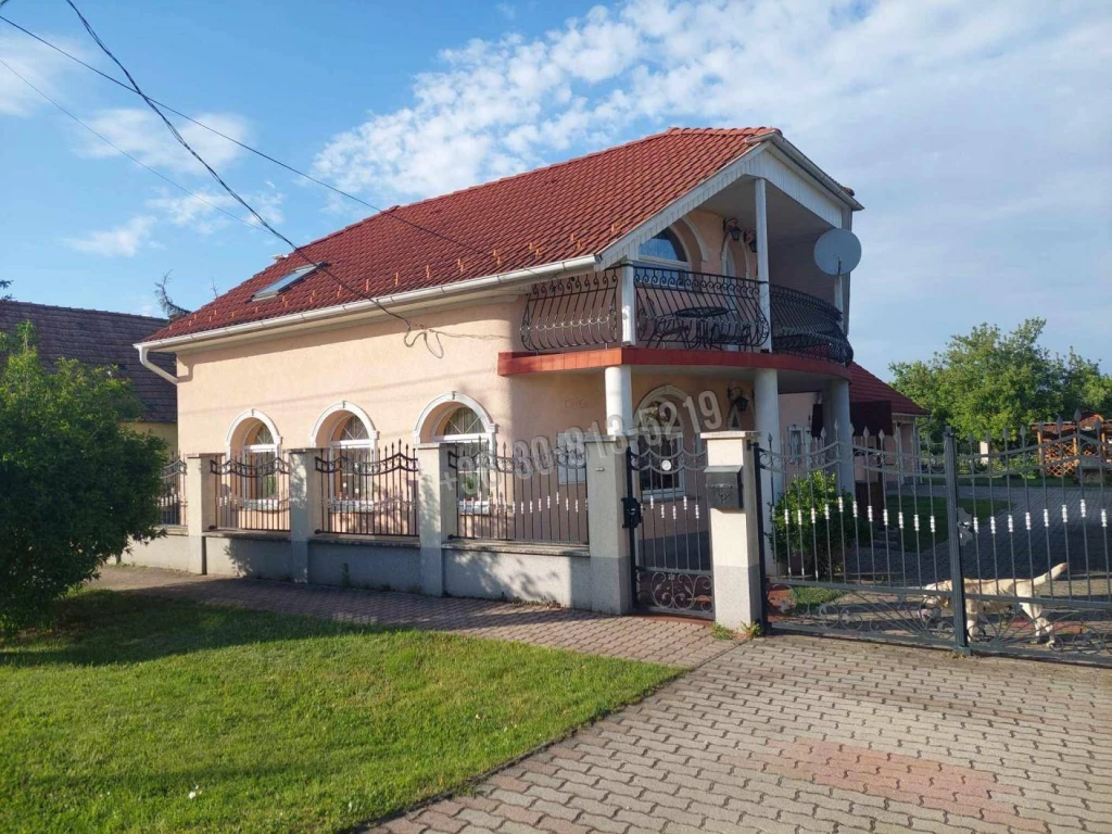 For sale house, Tarján