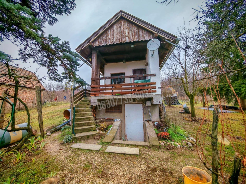 For sale holiday house, summer cottage, Vértesszőlős