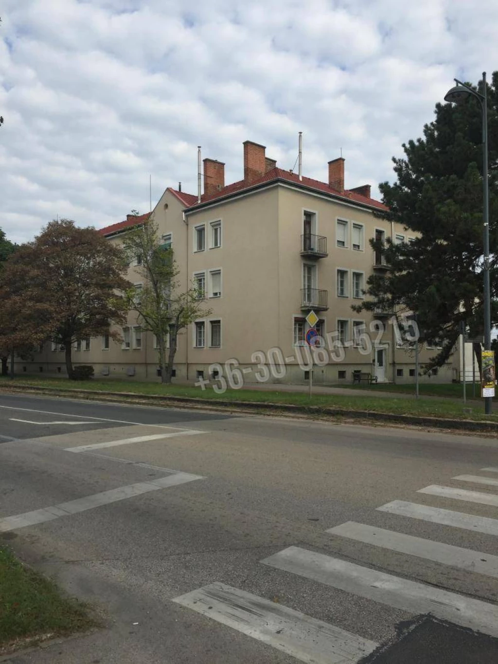 For sale brick flat, Komárom