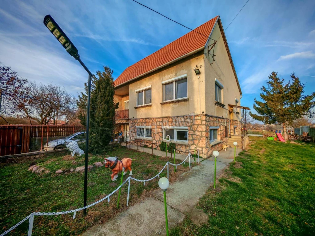 For sale house, Szákszend