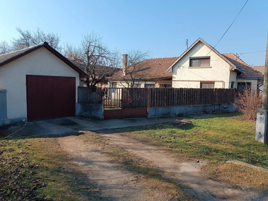 For sale house, Vámosmikola, Rákóczi utca